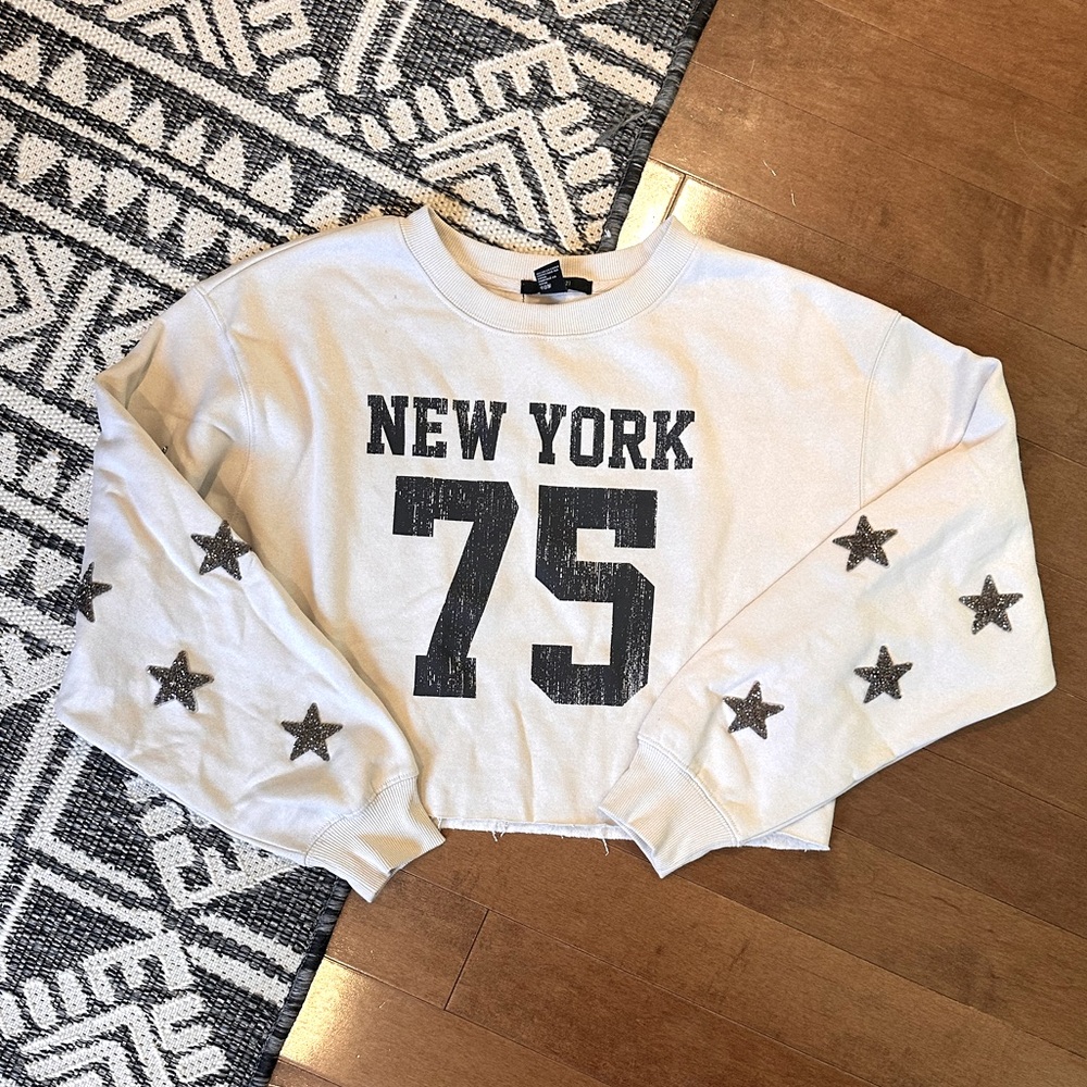 Forever 21 Cropped Sweatshirt "New York 75" Glitter Star Sleeves Sz M Worn Once